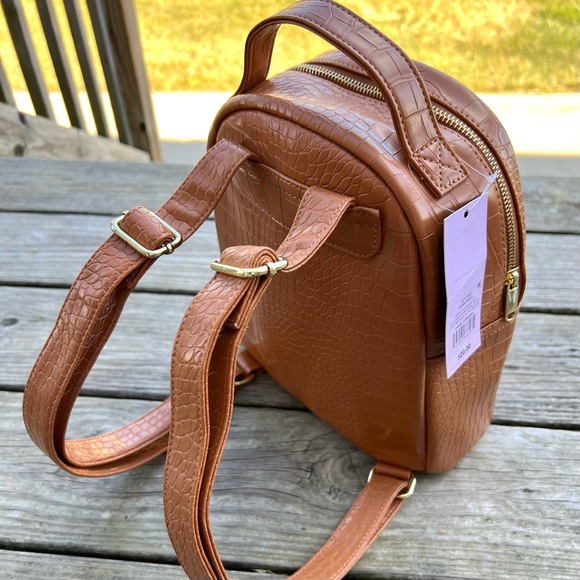 NWT Wild Fable Caramel Brown Crocodile Skin Backpack Purse - Picture 13 of 15